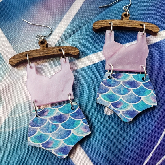 Mermaid scale bikini laser cut earrings - Picture 8 of 9